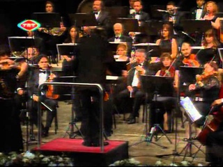 Liana Isakadze plays D. Shostakovich, Violinconcerto No 1 live (Start after 3 min.)