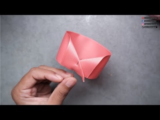 Ruffle ribbon bow