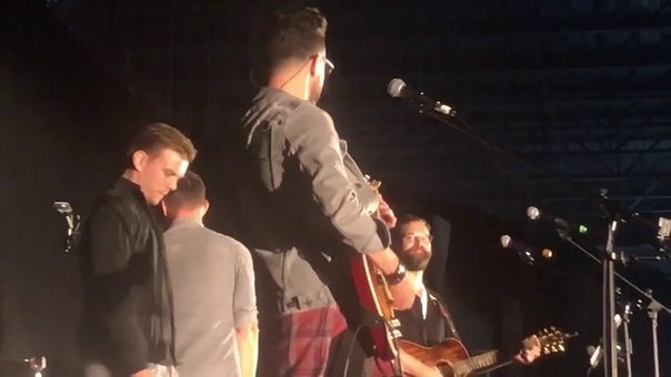 Jensen Ackles and Jake Abel Singing The Weight Saturday Night Special SPNNJ 2017