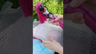 Распаковка куклы Monster High Catty Noir