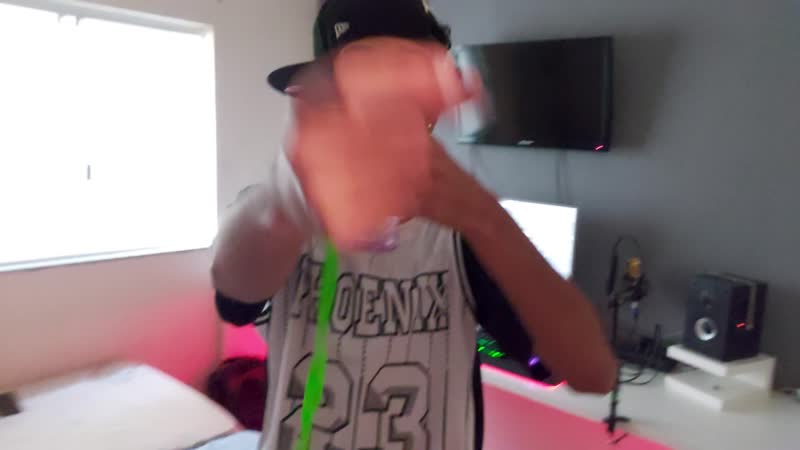 Uzi
