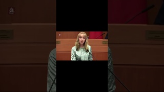 ОКРУЖЕНИЮ ПРЕ3ИДЕНТА ХОЧЕТСЯ ВСЕГДА НАЖИВАТЬСЯ НА ПР0СТ0М НАР0ДЕ - ДЕПУТАТ КПРФ