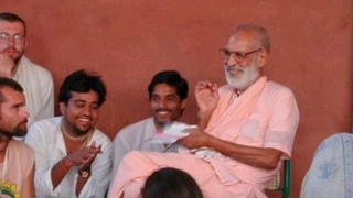 Srila Gurudeva arati