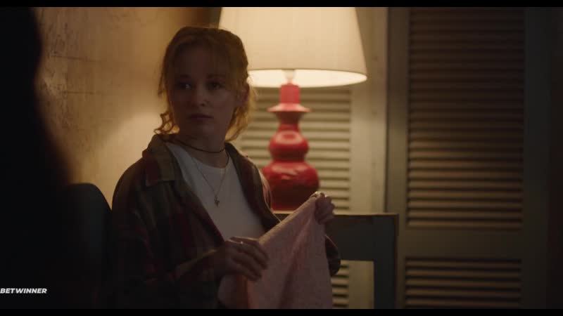 С любовью, Сара (2020) WEB DL