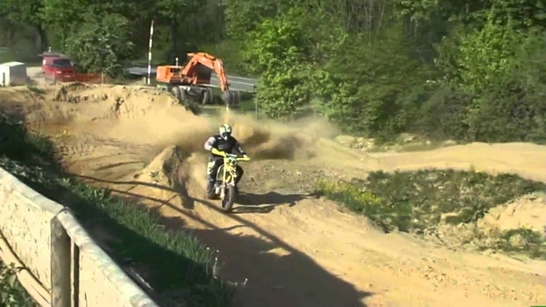 Supermoto vs