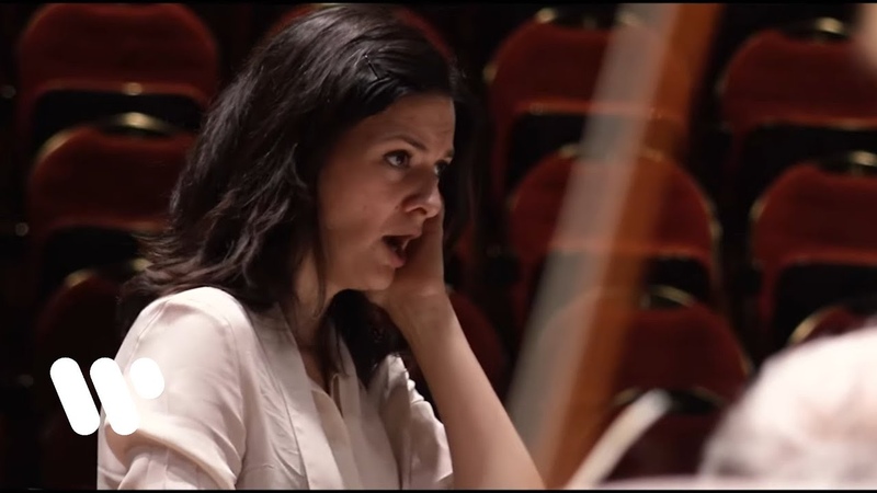 Marianne Crebassa sings Vivan los que rien from De Falla: La Vida