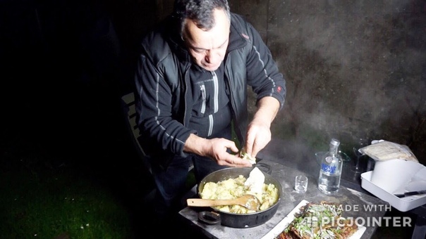 Сочные рёбра молодого баранина и картофельное пюре на