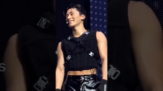 When he can controls the crowd without saying any words  #san #choisan #ateez # # # #kpop