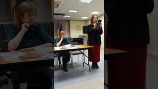 Татьяна Грауз читает свои поэмы в клубе Елены Зейферт Мир внутри слова