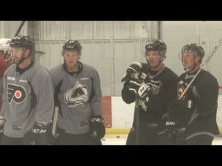 Sidney Crosby Plays One on One (1v1) Hockey vs Marchand, Lemieux's son, and others.