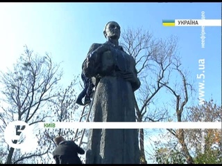 Студенти Могилянки за традицією помили Сковороду