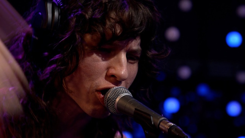 Acid Tongue Ordinary People ( Live on
