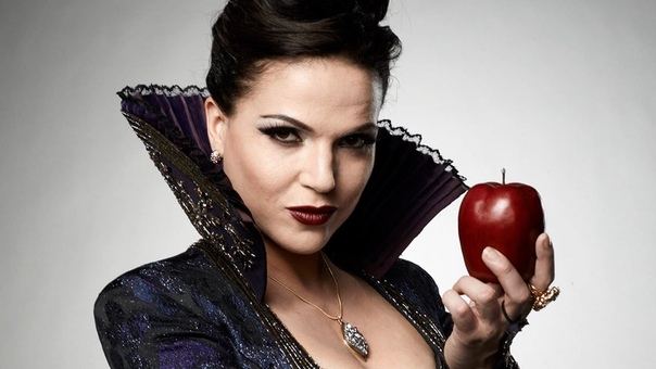 Once Upon a Time Lana Parrilla Season 5 Interview Comic Con
