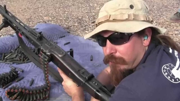Shooting the MG 34 and MG