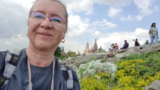 ДЕНЬ РОССИИ а ЗАРЯДЬЕ и на ВДНХ, Мама ЖЖЕТ)