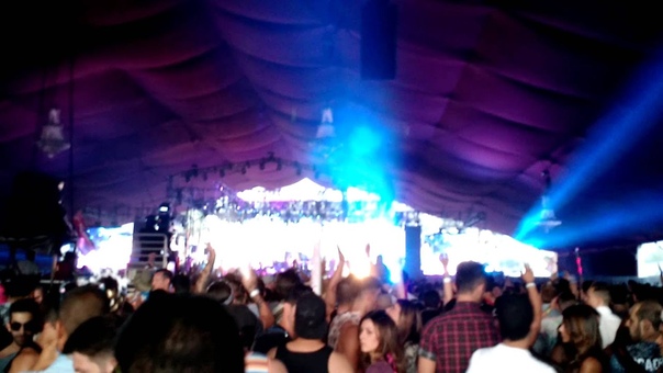 Hot Natured ft. Anabel Englund Reverse Skydiving Coachella 2015 Weekend 1 1080