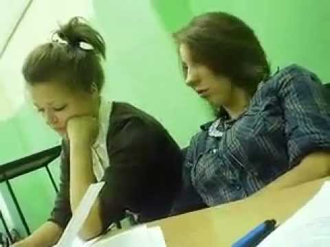 Студентку