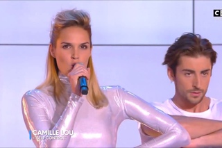 Camille Lou - Touche pas à mon poste (C8 - )