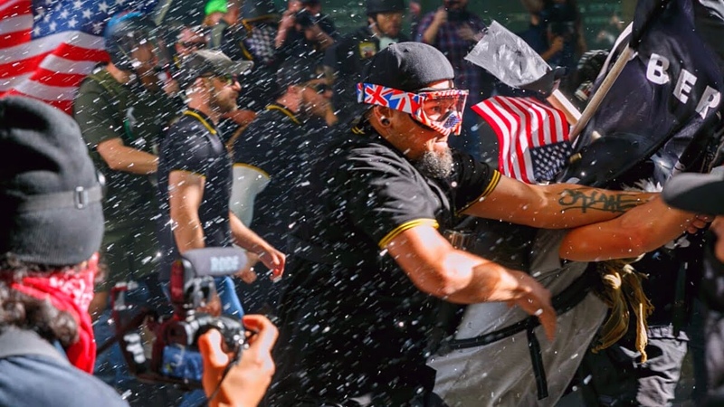 Proud Boys HUMILIATE Antifa at Straight Pride