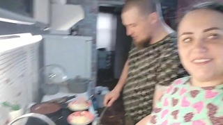 КАК МОИ РОДИТЕЛИ?\ПИРОГИ С ЛУКОМ И ЯЙЦОМ\ЗЛАЯ Я,РУГАЮСЬ\