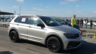 Audi S4 vs Volkswagen Tiguan