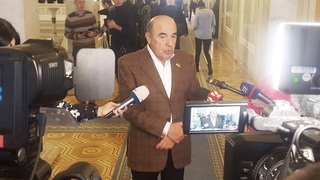 Рабинович: Власть  збіговисько непрофессионалов! Кроме как вызывать проституток, ничего не умеет!