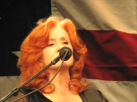 Bonnie Raitt, Jackson Browne perform Angel From