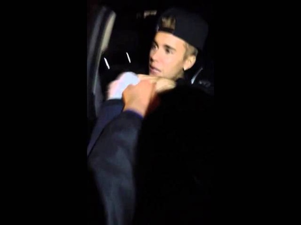 Justin Bieber talking to fans ( January 29,