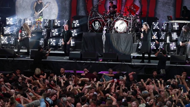Korn A Different World feat. Corey Taylor (
