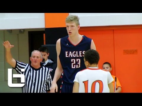 7ft 3 16 year old Connor Vanover Shows Unique Skills and