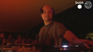 Robert Dietz | The MUDD Show x Butik