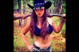 ДЕВУШКИ С ОРУЖИЕМ ! фотосет GIRLS WITH GUNS
