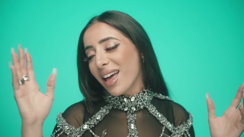 Leila AD Laisse ( Clip