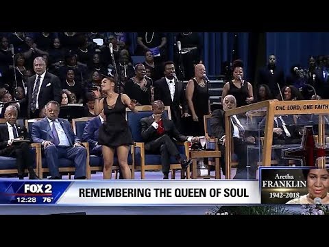 Ariana Grande Performs Natural Woman ( Aretha Franklin