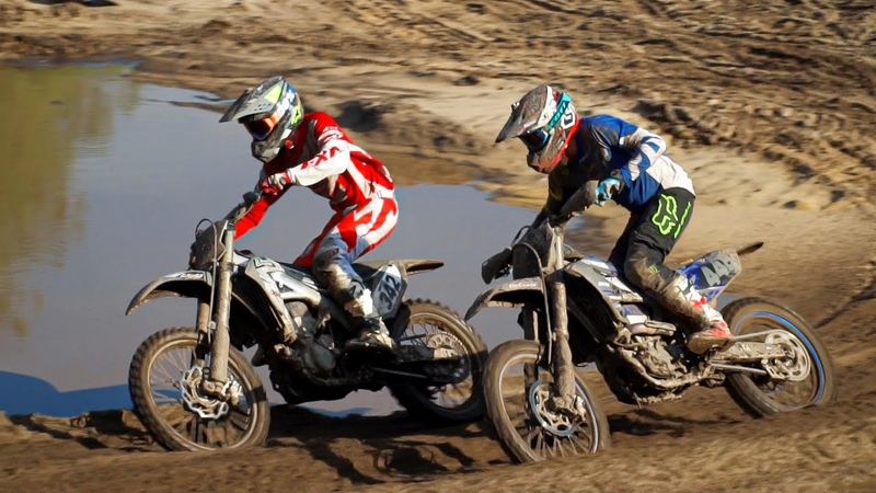 YZ450 F vs KX450 F Rutted Sand