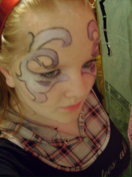 №8, Анна Попова №8, Анна Попова