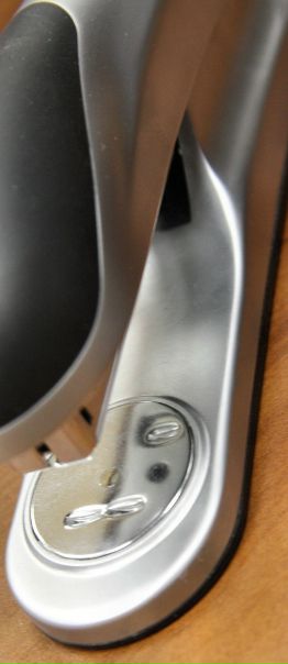 №8, Леонард Кангур №8, Леонард Кангур