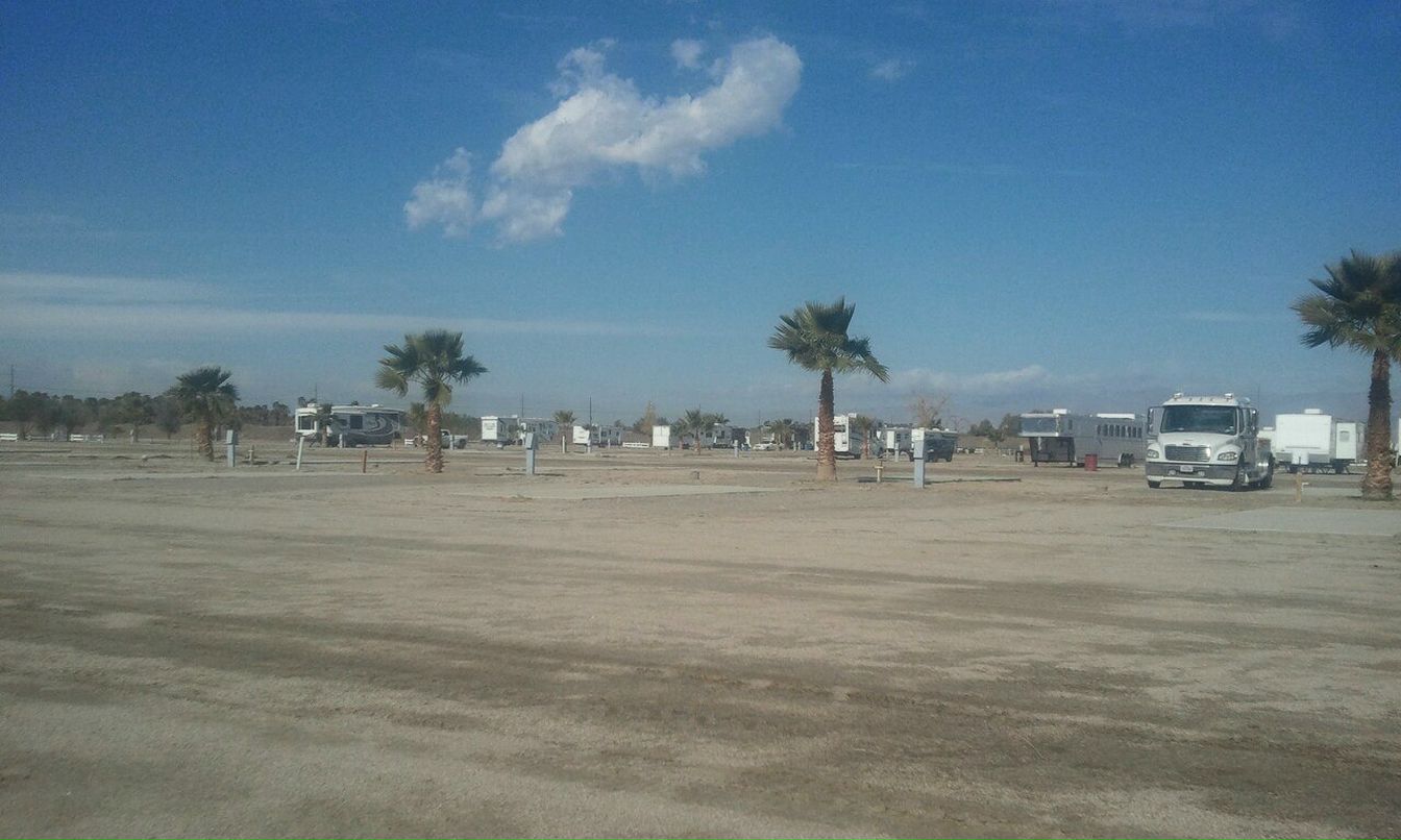 Игорь Янковский U smile :) - I smile :) | Burbank