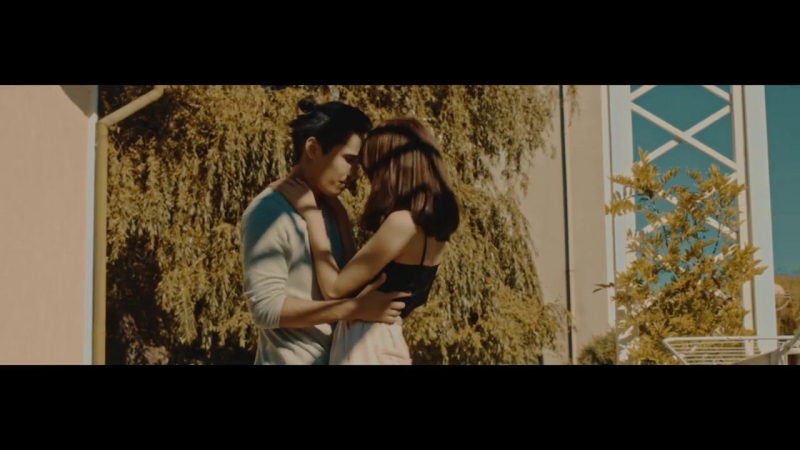 Moonlight Kiss