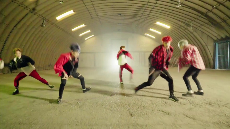 М V B. I. G (비아이지) Hello Hello (헬로 헬로) Привет Привет ( Pеrfоrmаnсе Vеr.