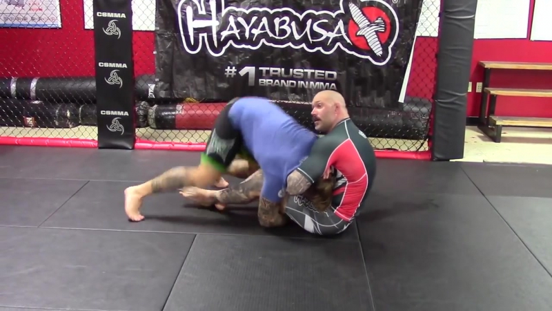 Simple and Sneaky Hand Gun Choke ( No