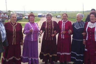 Ансамбль “Казачьи забавы“ (хутор Яминский) - Ой да, нам теперечка попеть, погулять. Фестиваль “На Красную Горку“ - 2016