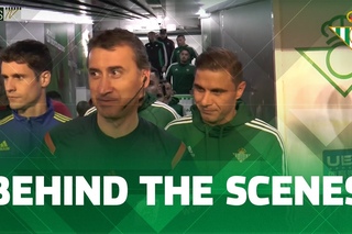 La salida desde el túnel de vestuarios en el derbi