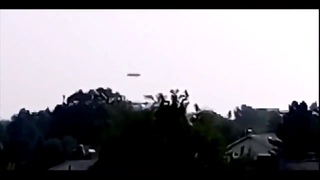 OVNI Enorme Sobre Salzburg, Austria Huge UFO Hovering Over Salzburg, Austria