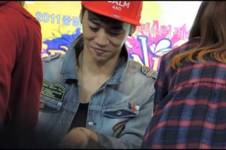 [FANCAM] 130330 BAP 대전 팬싸인회 Yongguk♡