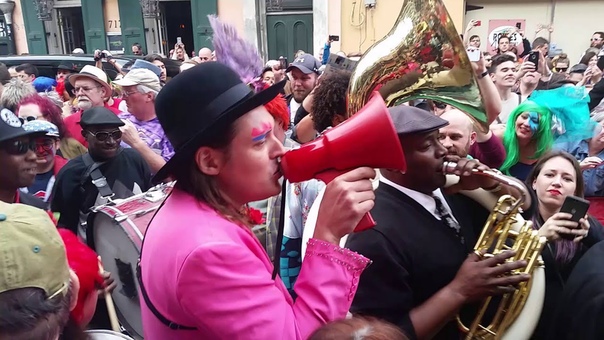 Arcade Fire Preservation Hall Jazz Band Heroes (1, 16,