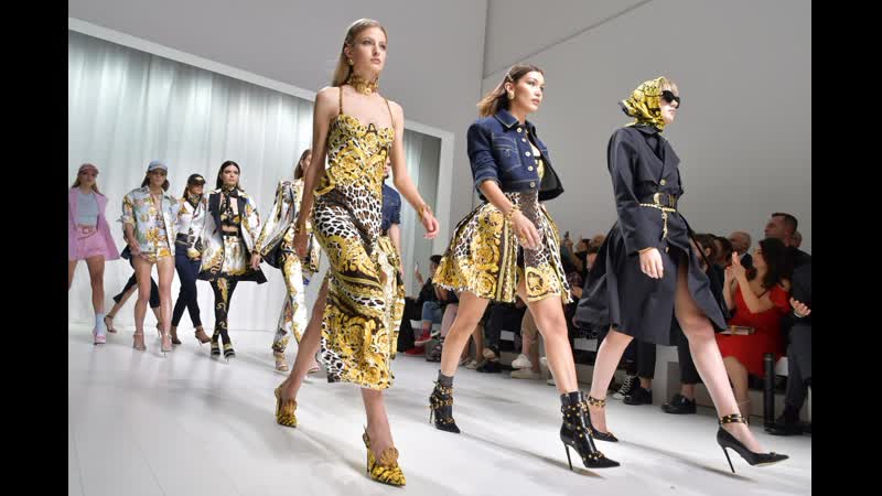 Roberto Cavalli мода в Милане Осень Зима 2023 2024 Одежда и