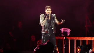 Queen & Adam Lamber - Fat Bottomed Girls - Optus Stadium Perth - 23 February 2020 (0214894782167641724878748727565154124014)