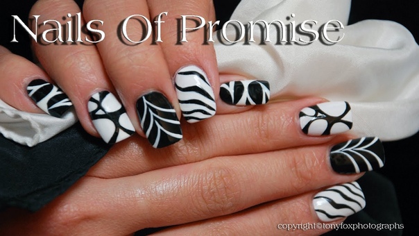 Black White Chic Live Nail Art