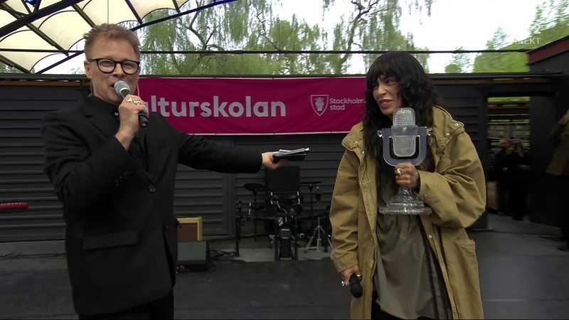 Loreen Hemkomsten ( Loreen returns to Sweden after Eurovision